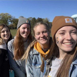 Meet your Posher, Emma